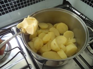 Figura 5 - Manteiga nas batatas.